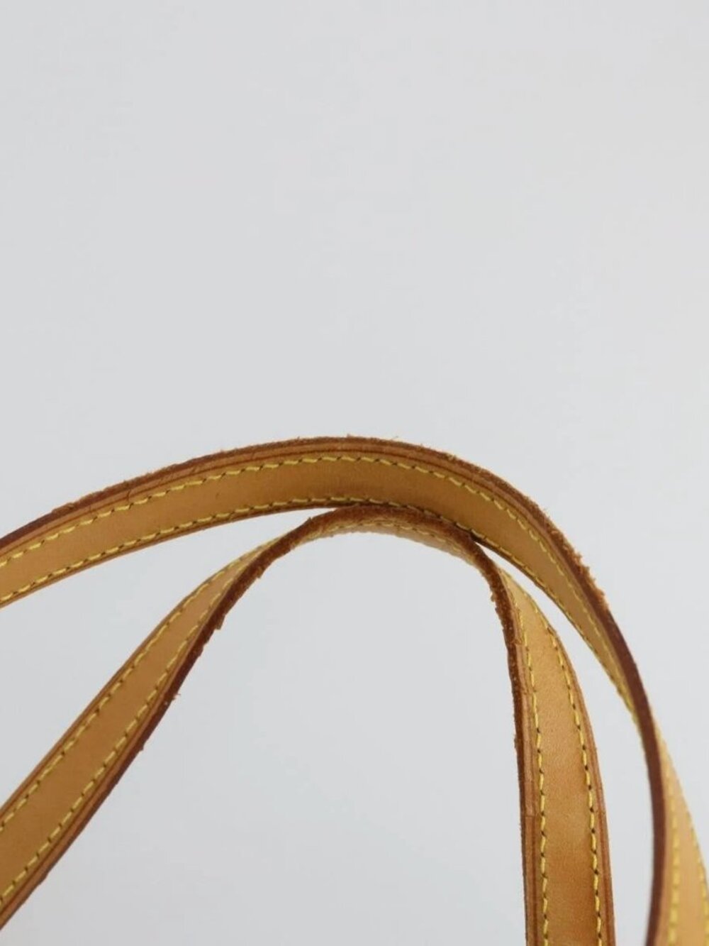 LOUIS VUITTON Monogram Vernis Reade GM Tote Bag Beige - Picture 9 of 16